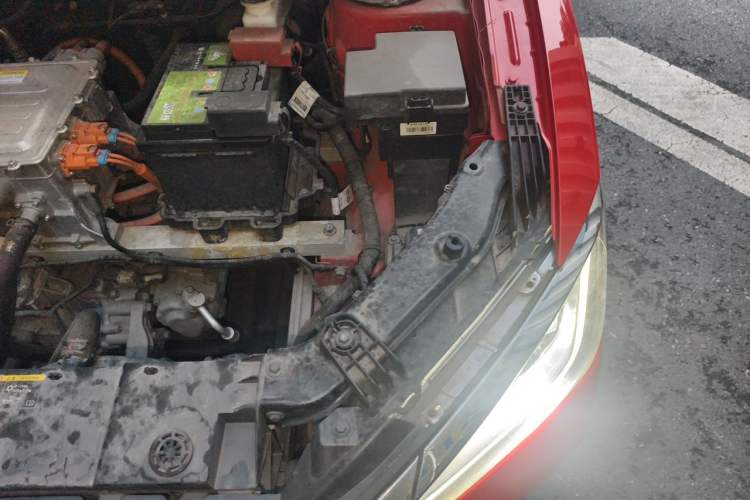 Used BYD e2 2019 High-Range Version – Chuan·Luxury Model Engine Bay Left