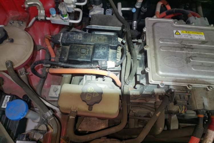 Used BYD e2 2019 High-Range Version – Chuan·Luxury Model Engine Bay Right