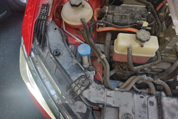 Used BYD e2 2019 High-Range Version – Chuan·Luxury Model Engine Bay Right