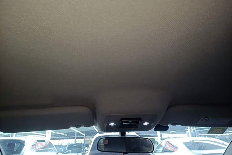 Used BYD e2 2019 Standard Range Model – Smart & Comfortable Version Headliner