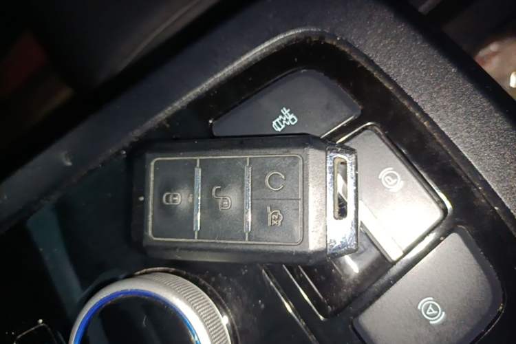 Used BYD e2 2019 Standard Range Model – Smart & Comfortable Version Interior 1