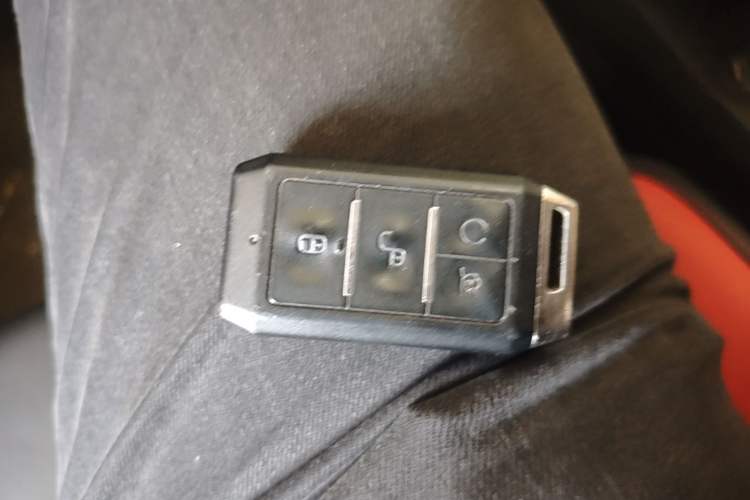 Used BYD e2 2019 Standard Range Model – Smart & Comfortable Version Interior 1
