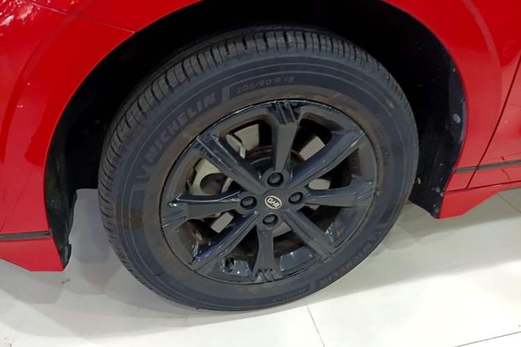 Used BYD e2 2019 Long-Range Version Yao·Luxury Trim Left Front Wheel Hub