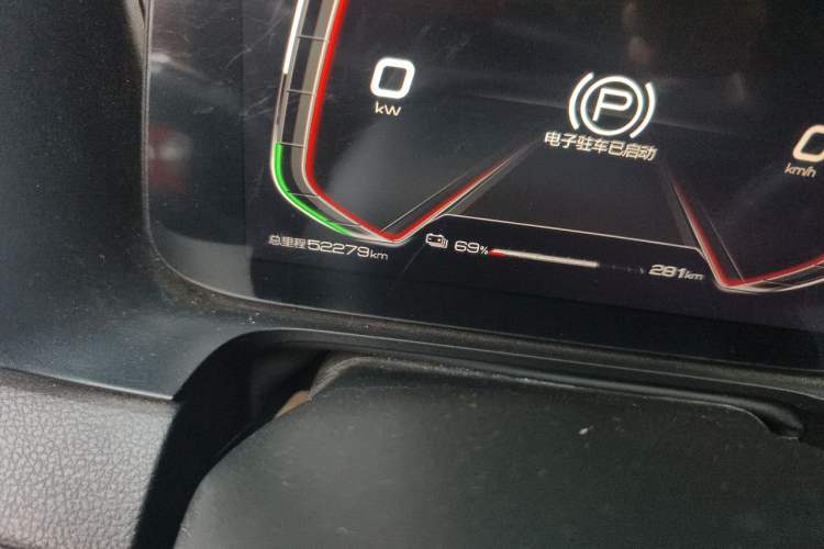 Used BYD e2 2019 High-Range Version – Chuan·Luxury Model Odometer Close Up