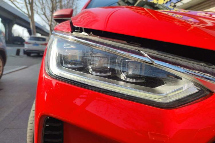 Used BYD e2 2019 Standard Range Model – Smart & Comfortable Version Right Front Headlight