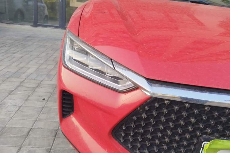 Used BYD e2 2019 Standard Range Model – Smart & Comfortable Version Right Front Headlight