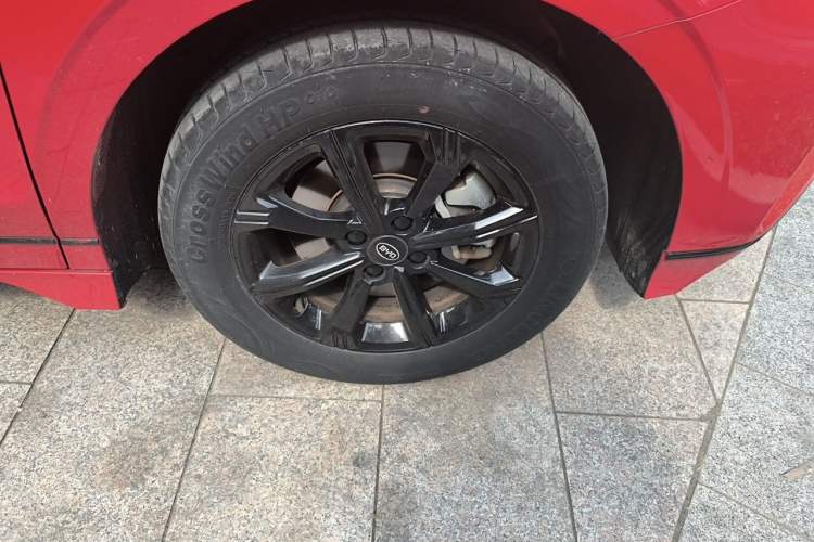 Used BYD e2 2019 Standard Range Model – Smart & Comfortable Version Right Front Wheel Hub