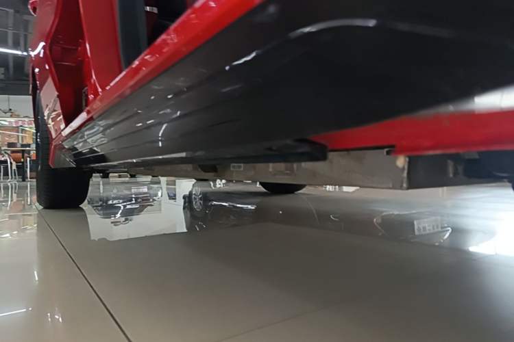 Used BYD e2 2019 High-Range Version – Chuan·Luxury Model Right Side Sill