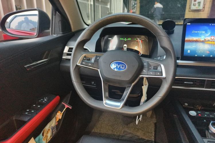 Used BYD e2 2019 High-Range Version – Chuan·Luxury Model Steering Wheel
