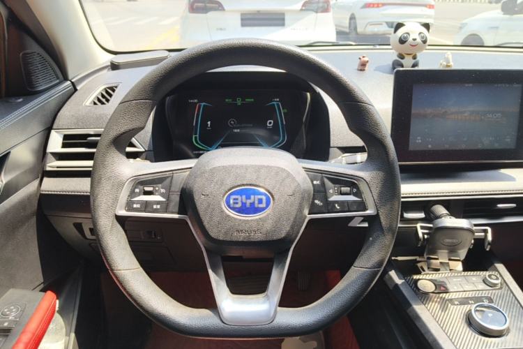 Used BYD e2 2019 Standard Range Model – Smart & Comfortable Version Steering Wheel
