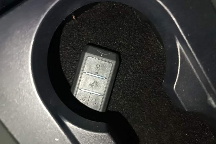 Used BYD e2 2019 High-Range Version – Chuan·Luxury Model Vehicle Key