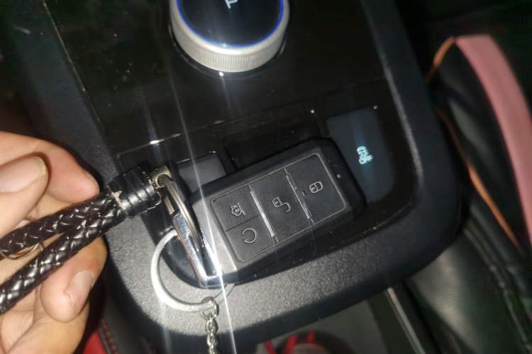 Used BYD e2 2019 High-Range Version – Chuan·Luxury Model Vehicle Key