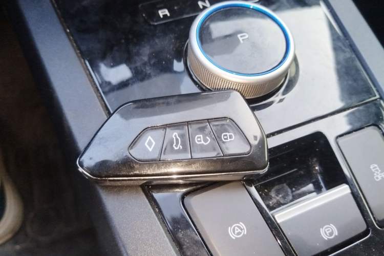 Used BYD e2 2019 Standard Range Model – Smart & Comfortable Version Vehicle Key