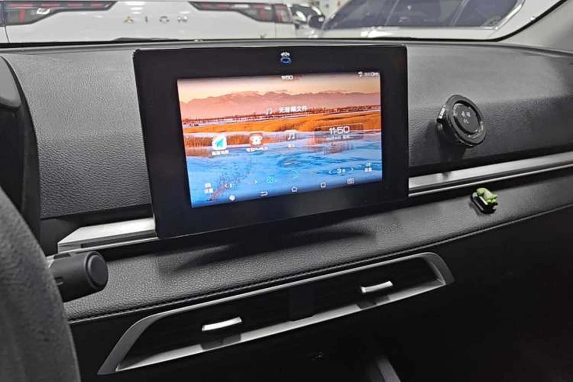 Used BYD e2 2019 Standard Range Model – Smart & Comfortable Version Audio And AC Panel