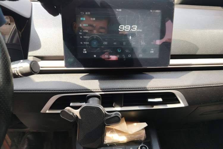 Used BYD e2 2019 Long-Range Version Yao·Luxury Trim Audio And AC Panel
