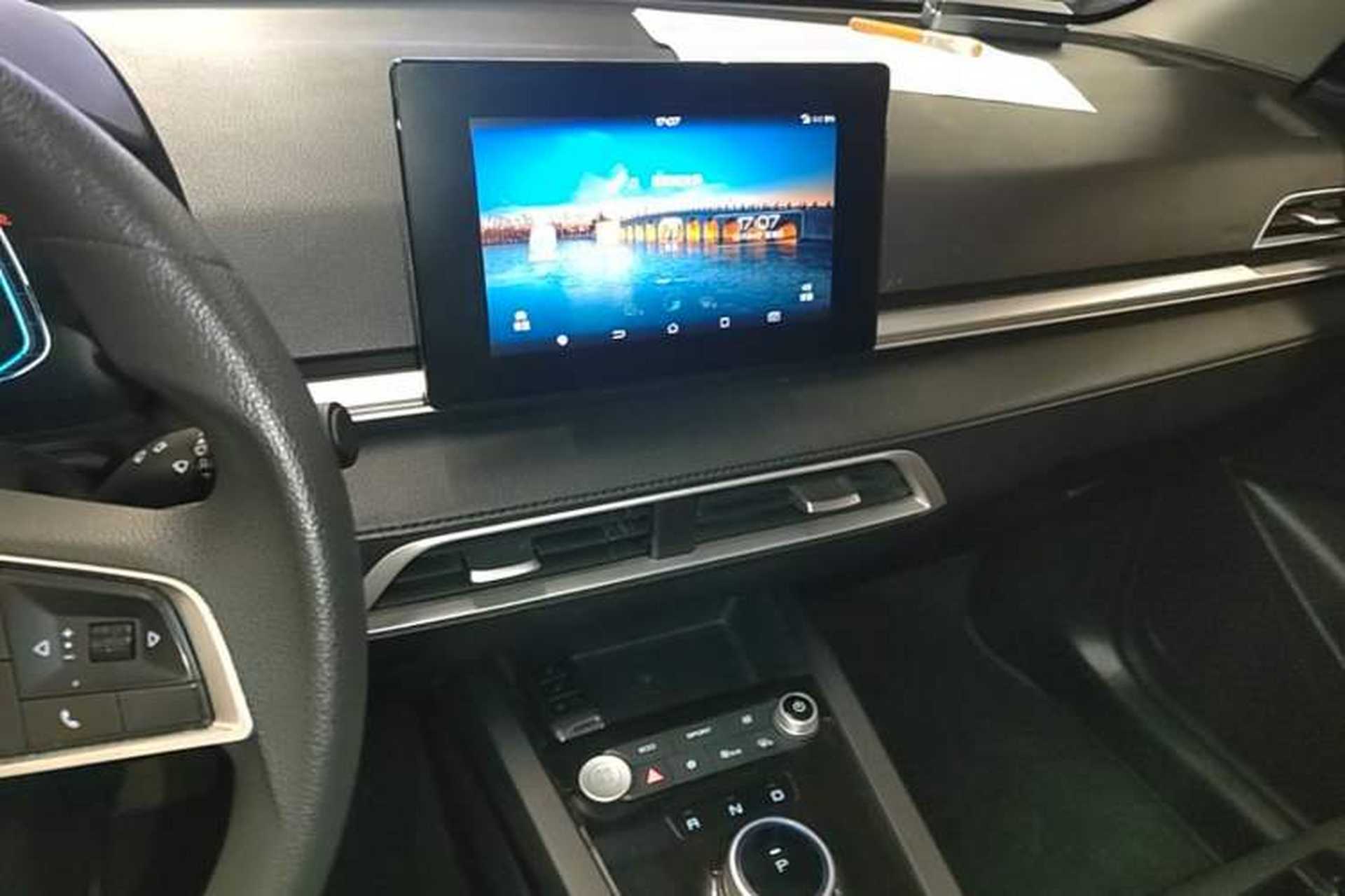 Used BYD e2 2019 Long-Range Version Yao·Luxury Trim Audio And AC Panel