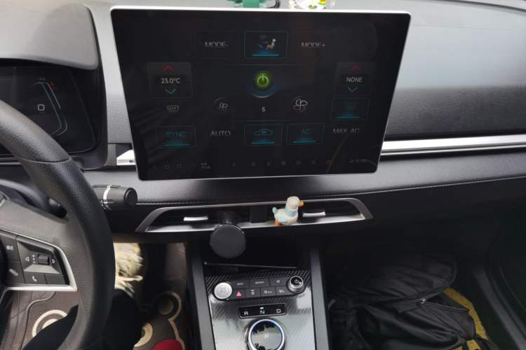 Used BYD e2 2019 Long-Range Version Yao·Luxury Trim Audio And AC Panel