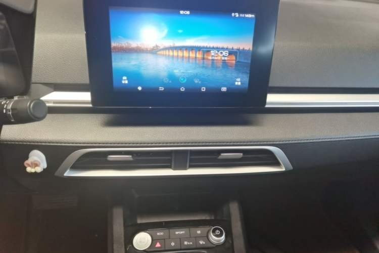 Used BYD e2 2019 Standard Range Version – Yue·Standard Model Audio And AC Panel