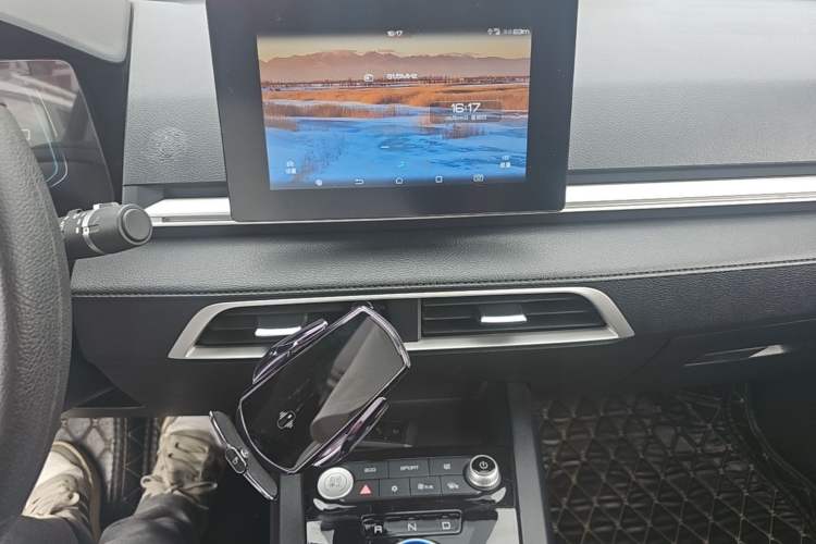 Used BYD e2 2019 Long-Range Version Yao·Luxury Trim Audio And AC Panel