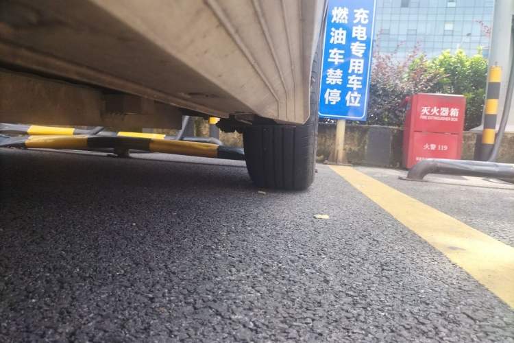 Used BYD e2 2019 400 Travel Edition Chassis Front Left