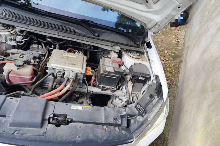 Used BYD e2 2019 High-Range Version – Chuan·Luxury Model Engine Bay Left