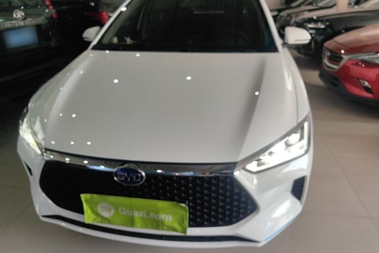 Used BYD e2 2019 Standard Range Version – Yue·Standard Model Front
