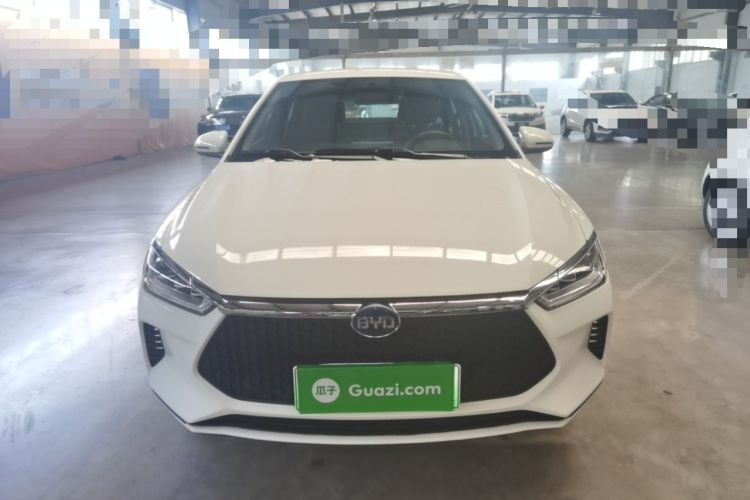Used BYD e2 2019 Standard Range Version – Yue·Standard Model Front