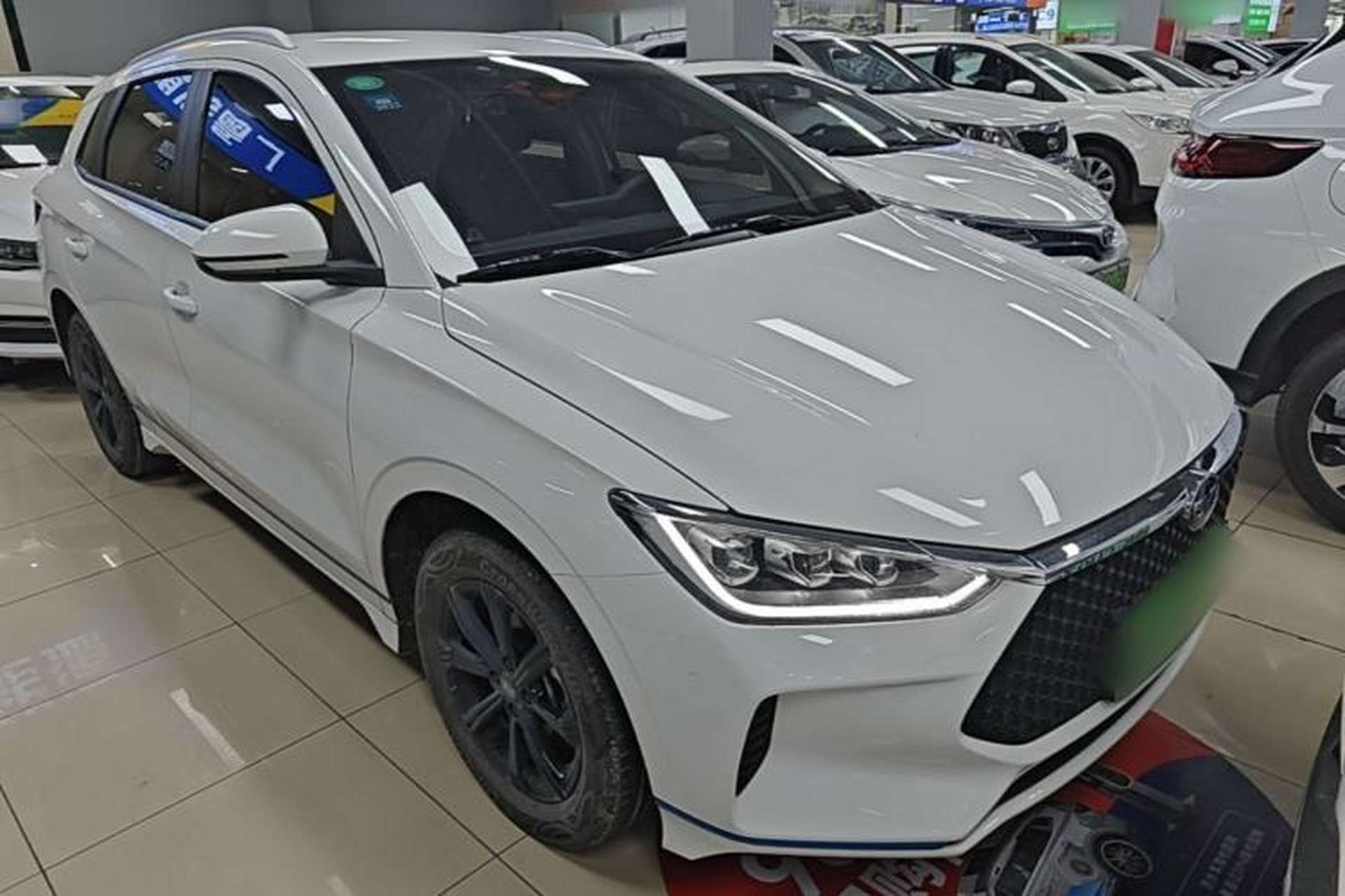 Used BYD e2 2019 Standard Range Model – Smart & Comfortable Version Front Right 45 Deg