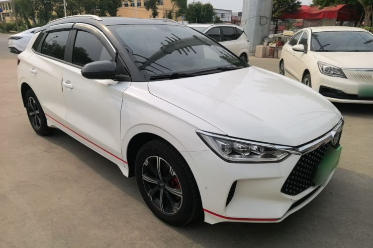 Used BYD e2 2019 High-Range Version – Chuan·Luxury Model Front Right 45 Deg