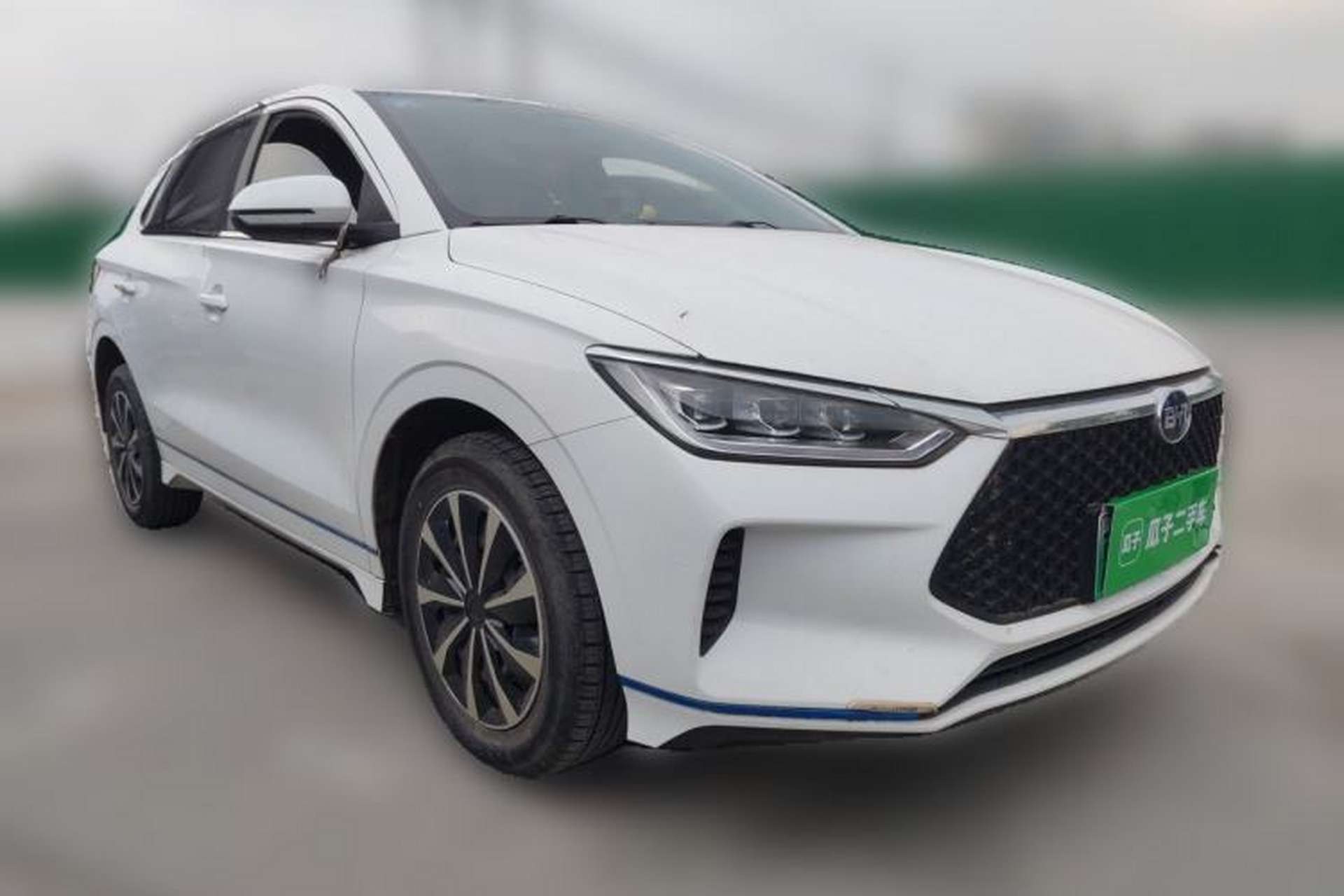 Used BYD e2 2019 Standard Range Version – Yue·Standard Model Front Right 45 Deg