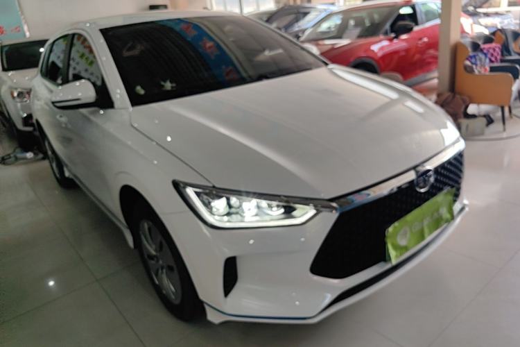 Used BYD e2 2019 Standard Range Version – Yue·Standard Model Front Right 45 Deg