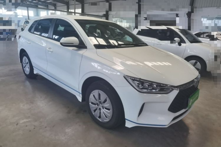 Used BYD e2 2019 Standard Range Version – Yue·Standard Model Front Right 45 Deg