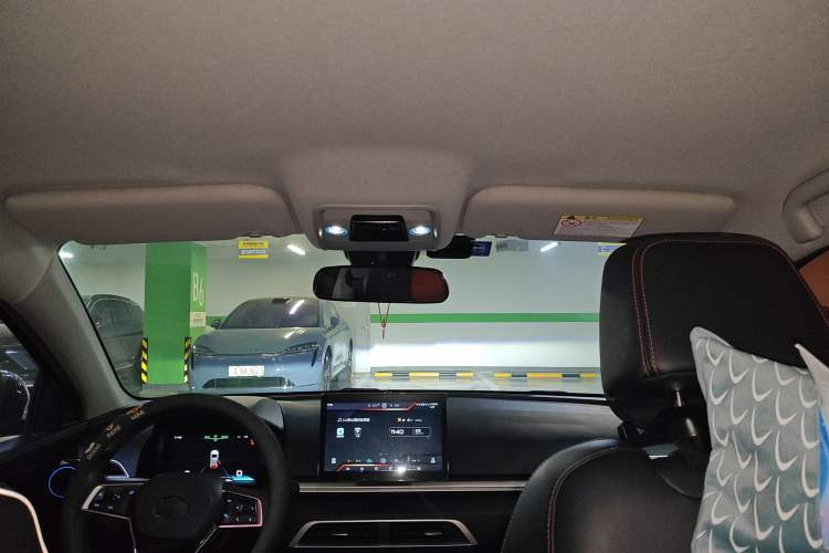 Used BYD e2 2019 High-Range Version – Chuan·Luxury Model Headliner