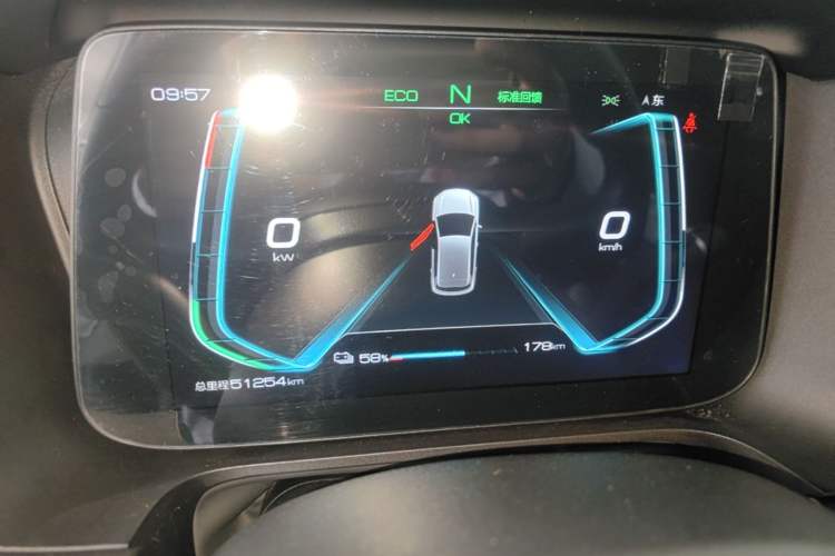 Used BYD e2 2019 Standard Range Version – Yue·Standard Model Instrument Cluster