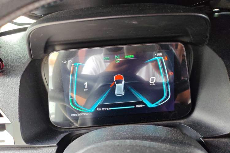 Used BYD e2 2019 Standard Range Version – Yue·Standard Model Instrument Cluster
