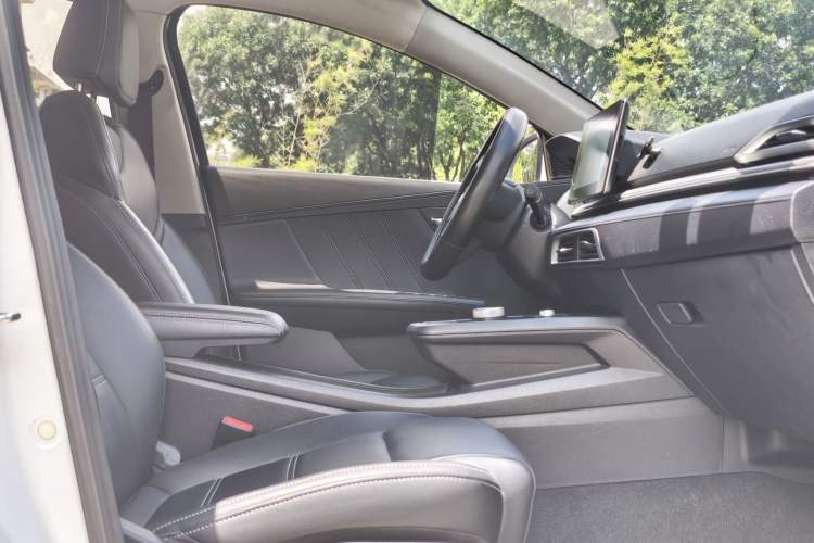 Used BYD e2 2019 Long-Range Version Yao·Luxury Trim Interior 2