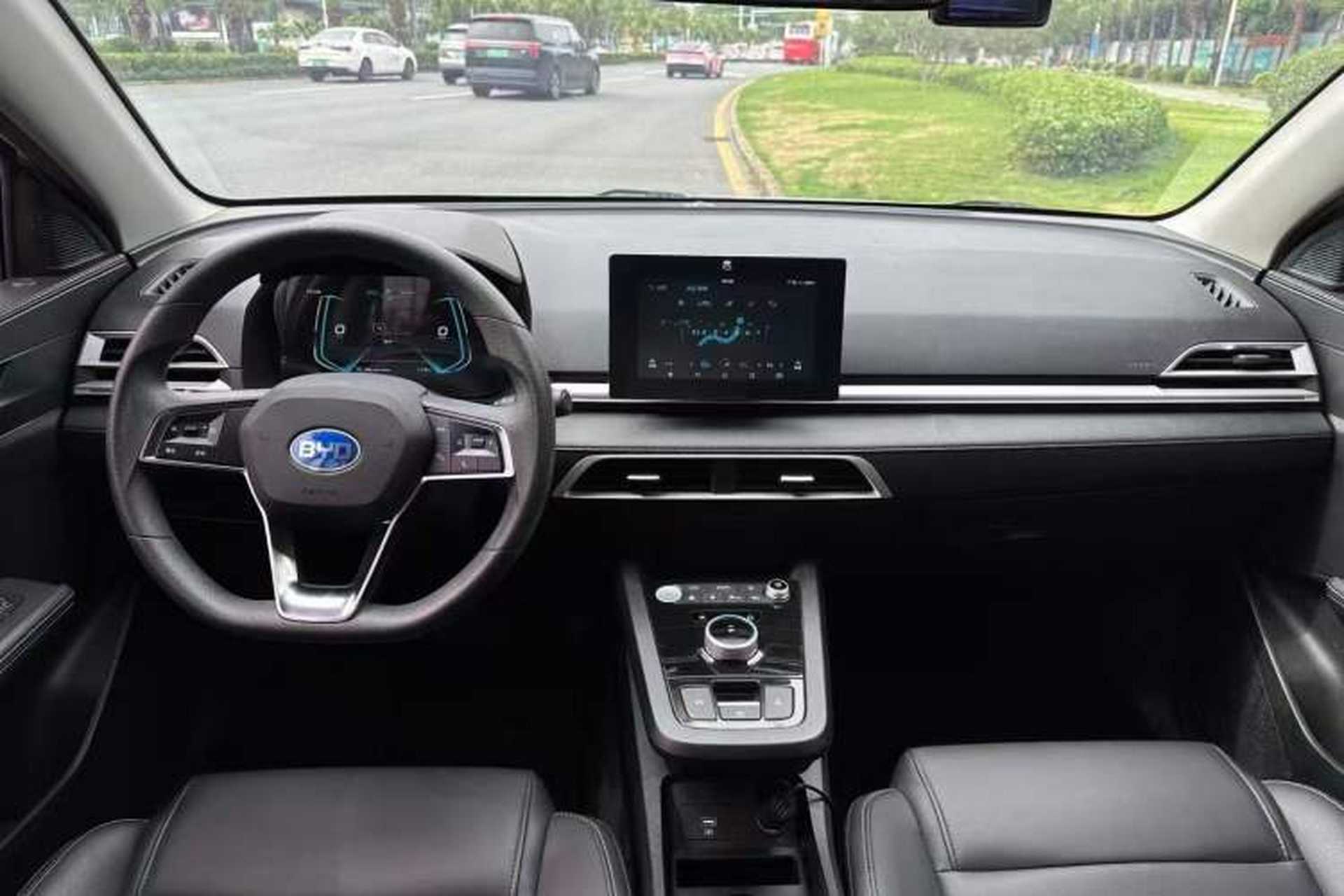 Used BYD e2 2019 Standard Range Model – Smart & Comfortable Version Interior 4