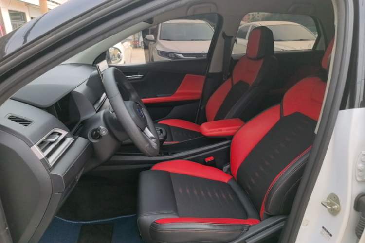 Used BYD e2 2019 High-Range Version – Chuan·Luxury Model Left Front Seat