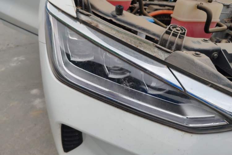 Used BYD e2 2019 Standard Range Version – Yue·Standard Model Right Front Headlight