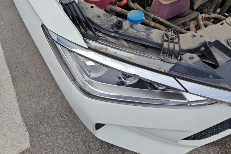 Used BYD e2 2019 Standard Range Version – Yue·Standard Model Right Front Headlight