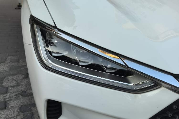 Used BYD e2 2019 Standard Range Model – Smart & Comfortable Version Right Front Headlight