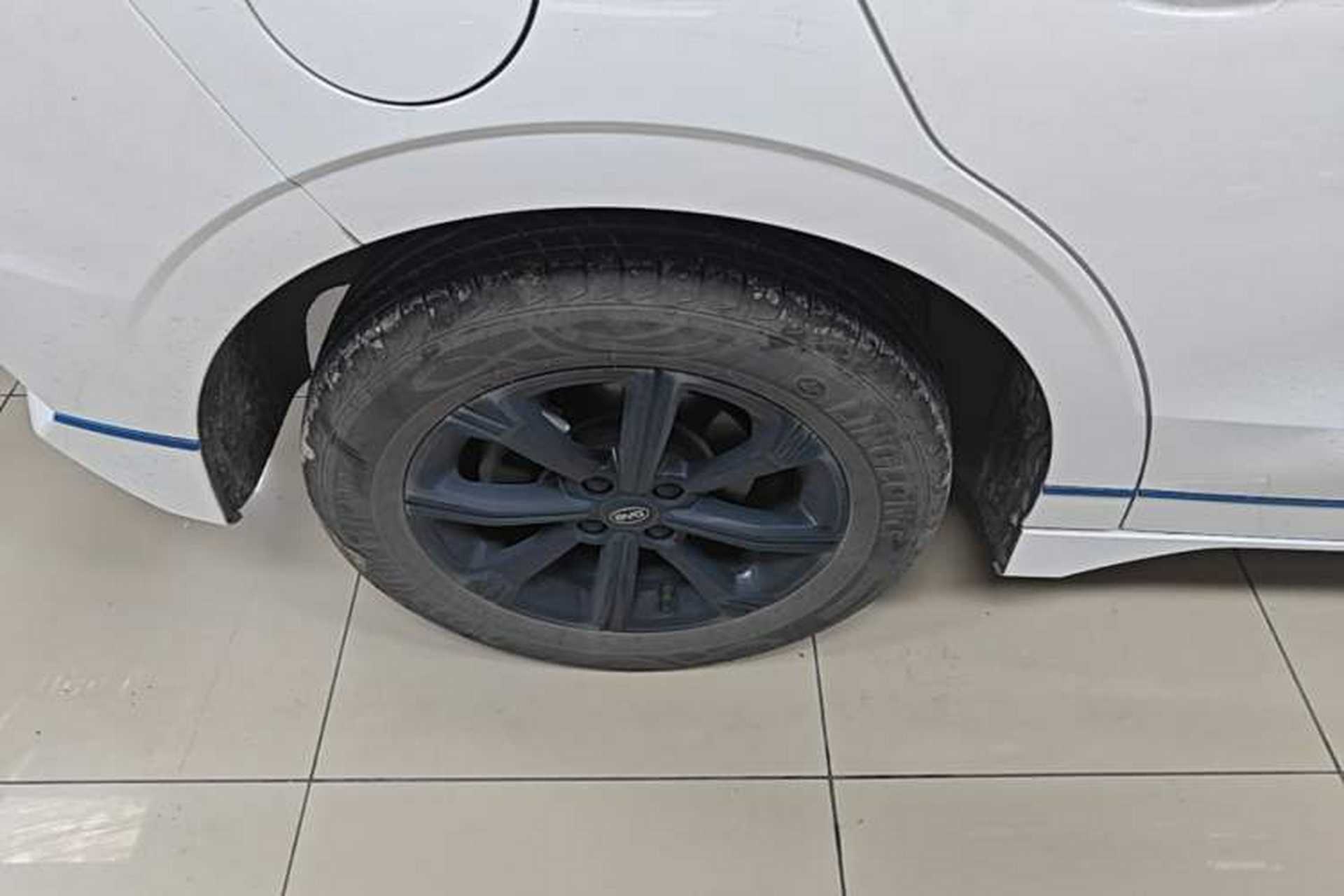 Used BYD e2 2019 Standard Range Model – Smart & Comfortable Version Right Rear Wheel Hub