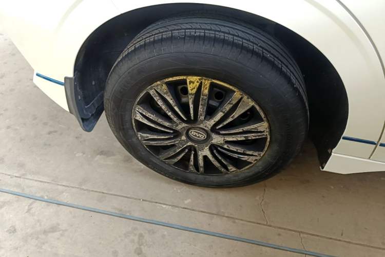 Used BYD e2 2019 Standard Range Version – Yue·Standard Model Right Rear Wheel Hub