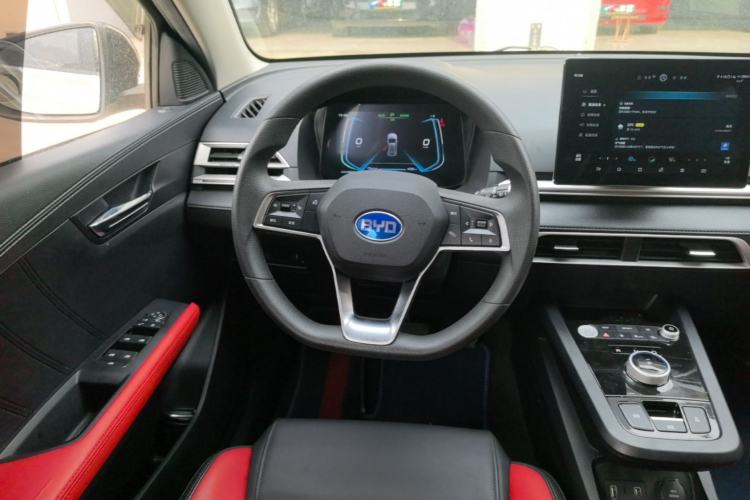 Used BYD e2 2019 High-Range Version – Chuan·Luxury Model Steering Wheel