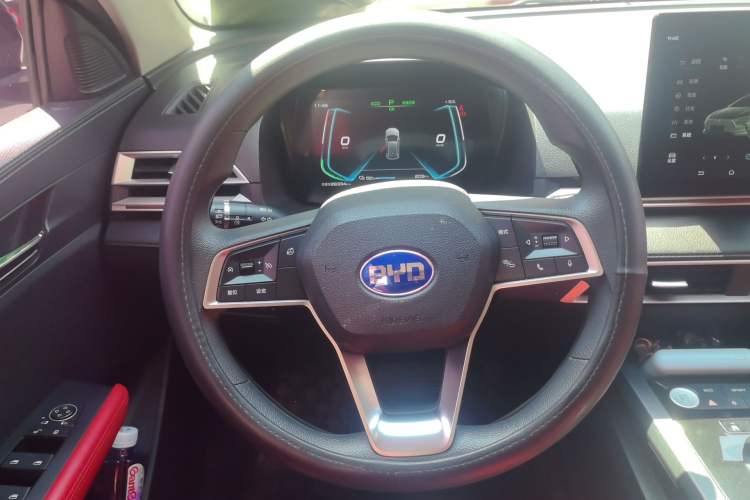 Used BYD e2 2019 High-Range Version – Chuan·Luxury Model Steering Wheel