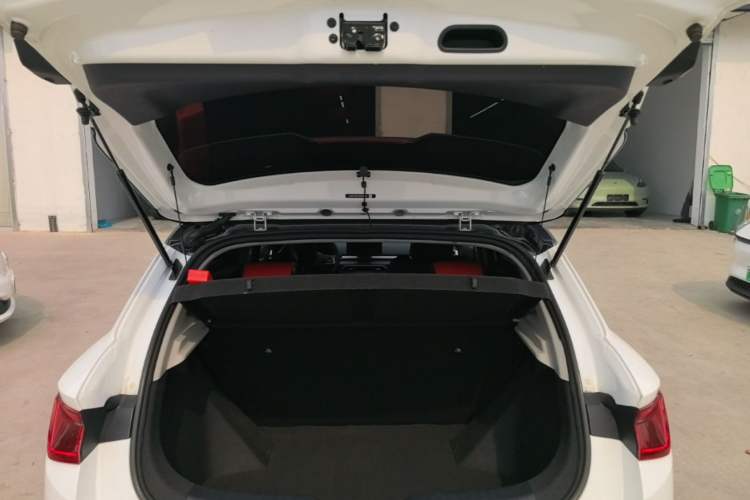 Used BYD e2 2019 High-Range Version – Chuan·Luxury Model Trunk