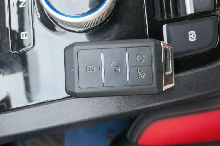 Used BYD e2 2019 High-Range Version – Chuan·Luxury Model Vehicle Key