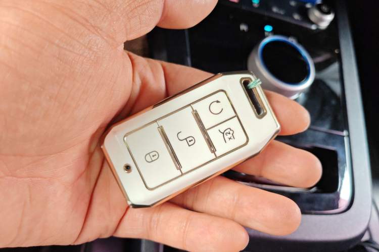 Used BYD e2 2019 Standard Range Version – Yue·Standard Model Vehicle Key