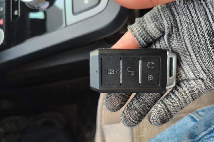 Used BYD e2 2019 Standard Range Model – Smart & Comfortable Version Vehicle Key
