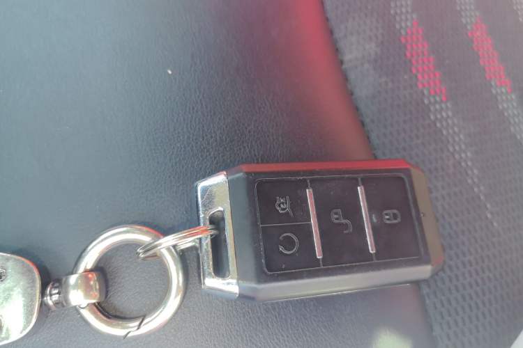 Used BYD e2 2019 High-Range Version – Chuan·Luxury Model Vehicle Key